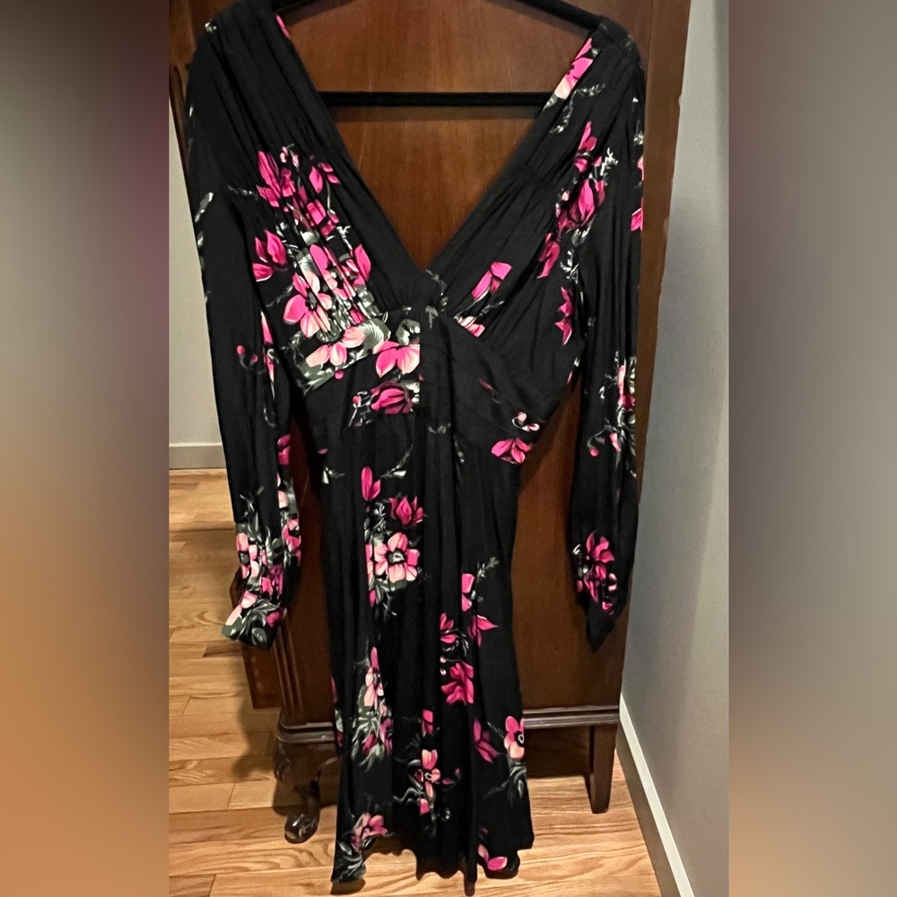 Trashy diva magenta floral 1940s long sleeved dress sz 6